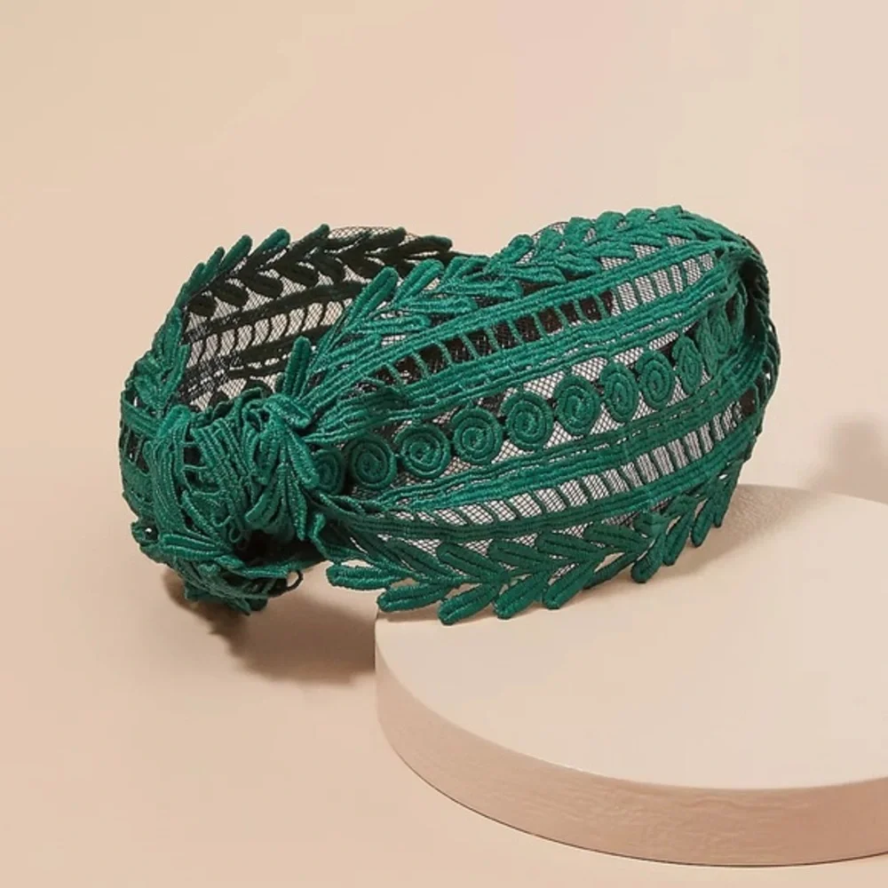 New🌟Anthropologie- Ariela Lace Headband-Grey